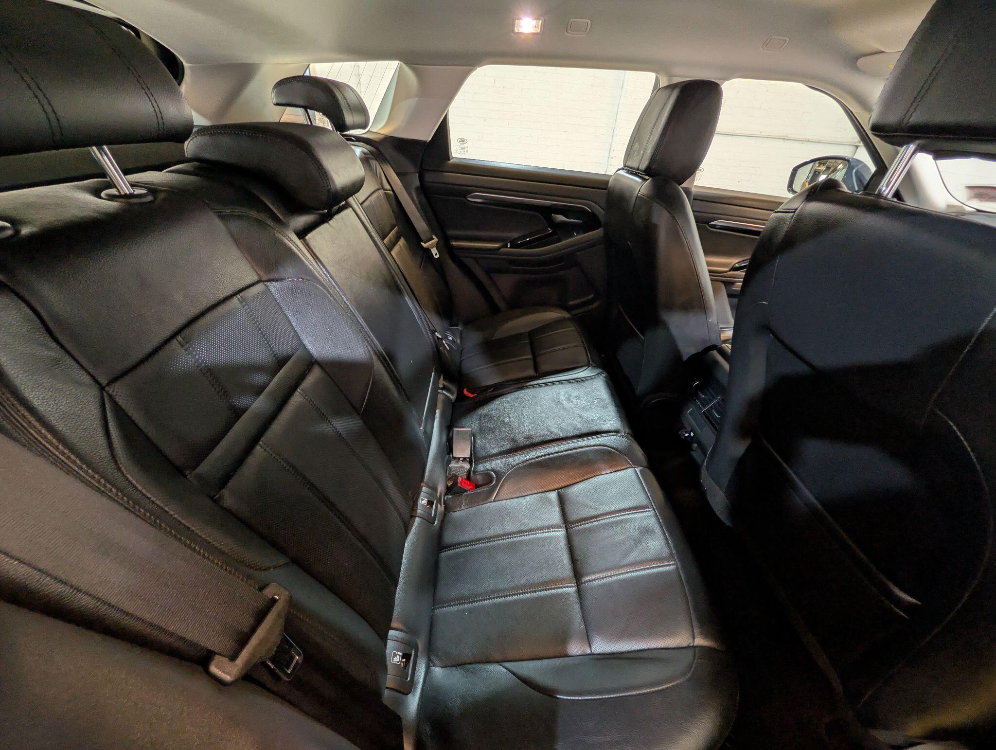 Land Rover Range Rover Evoque view 40