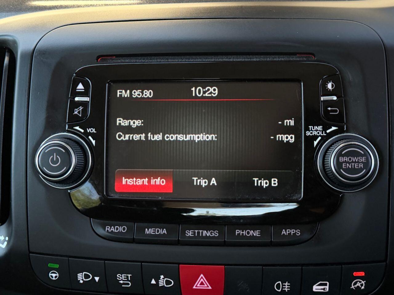 Fiat 500l view 47