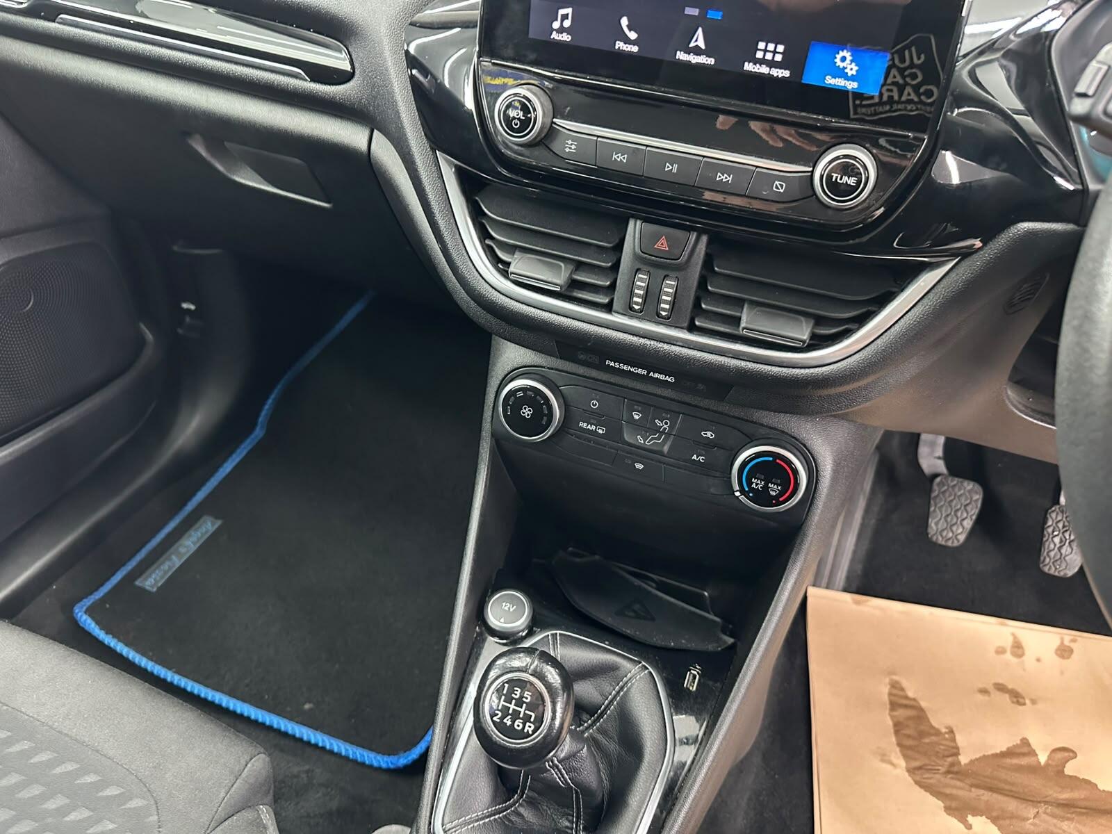 Ford Fiesta view 50