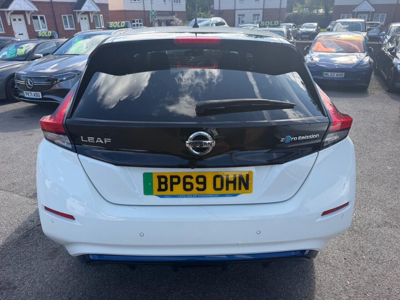 Nissan Leaf view 24