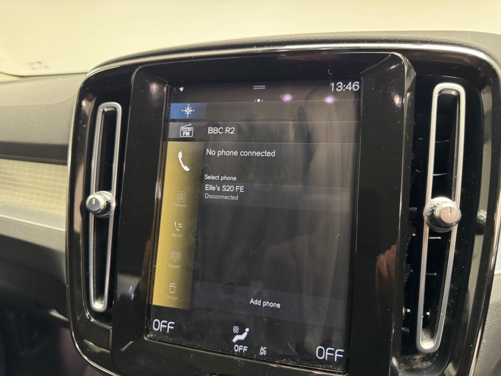Volvo XC40 view 21