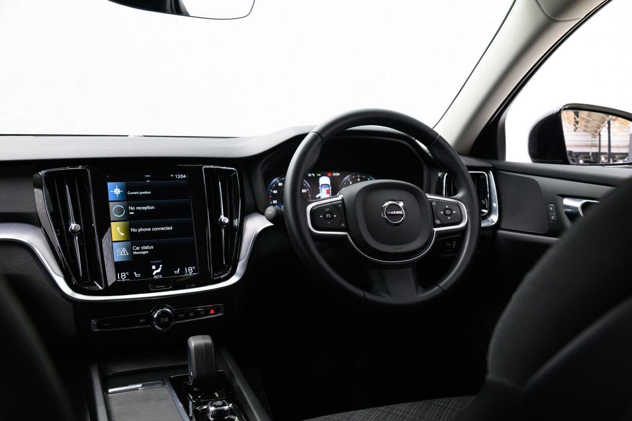 Volvo V60 view 3