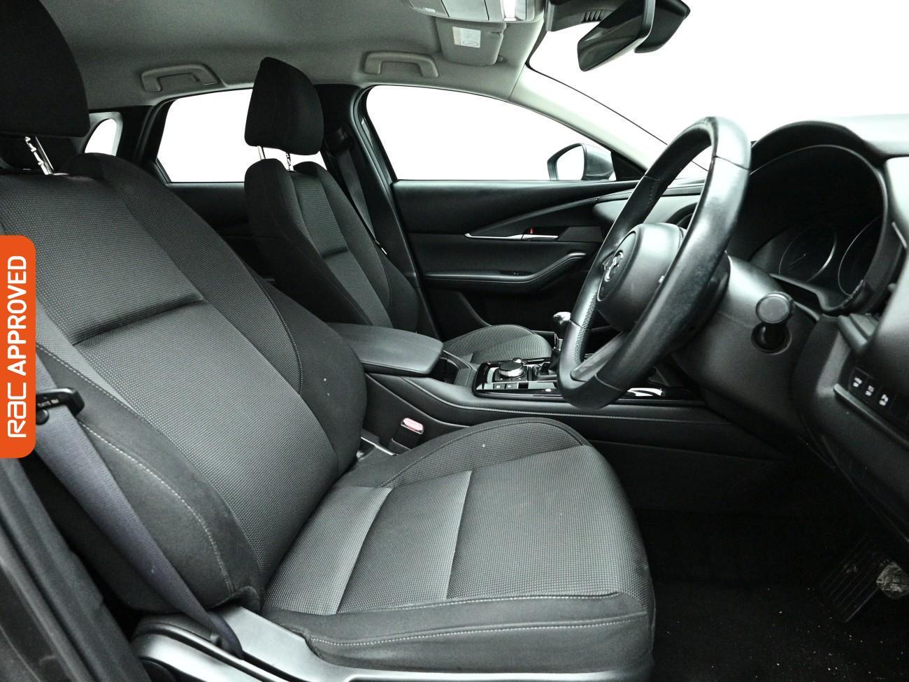 Mazda CX-30 view 12