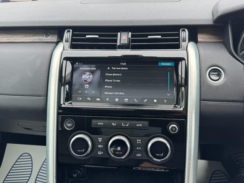 Land Rover Discovery view 45