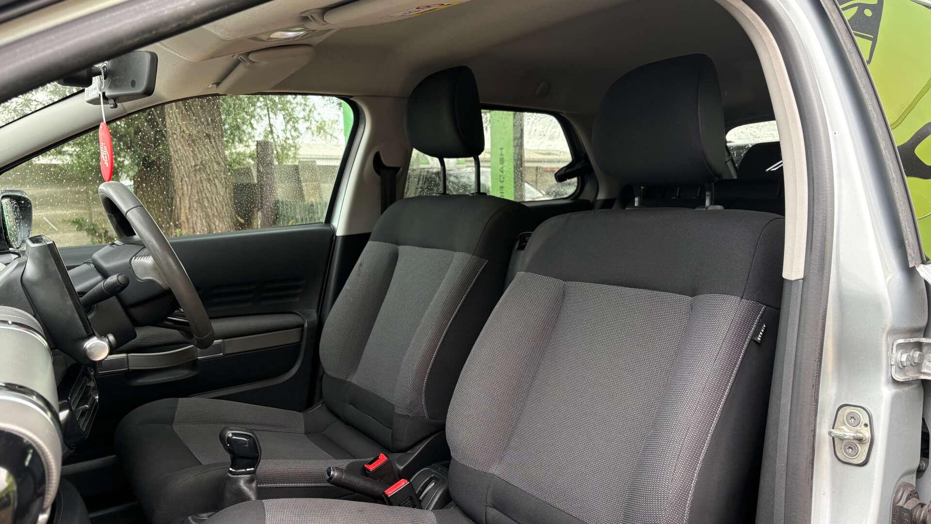Citroen C4 Cactus view 14