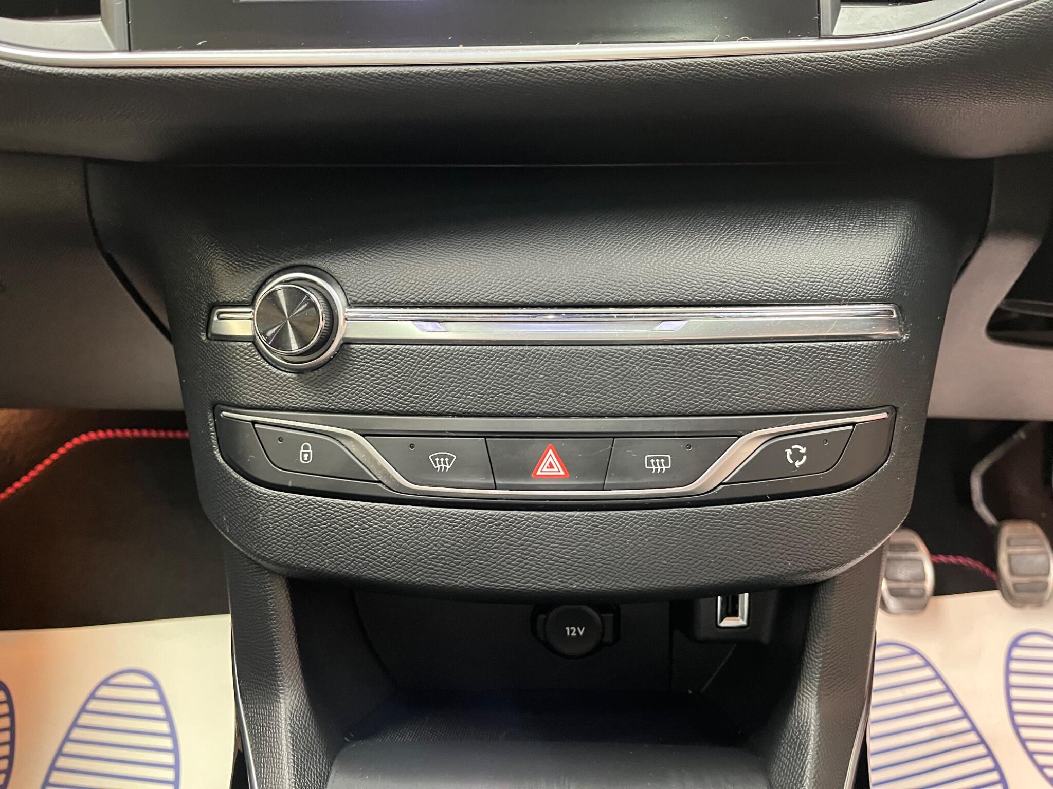 Peugeot 308 view 22