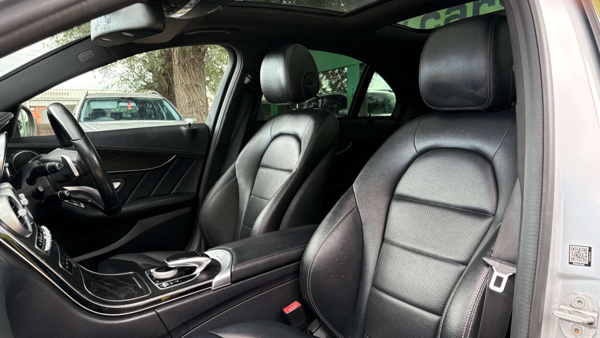 Mercedes-Benz C-Class view 13