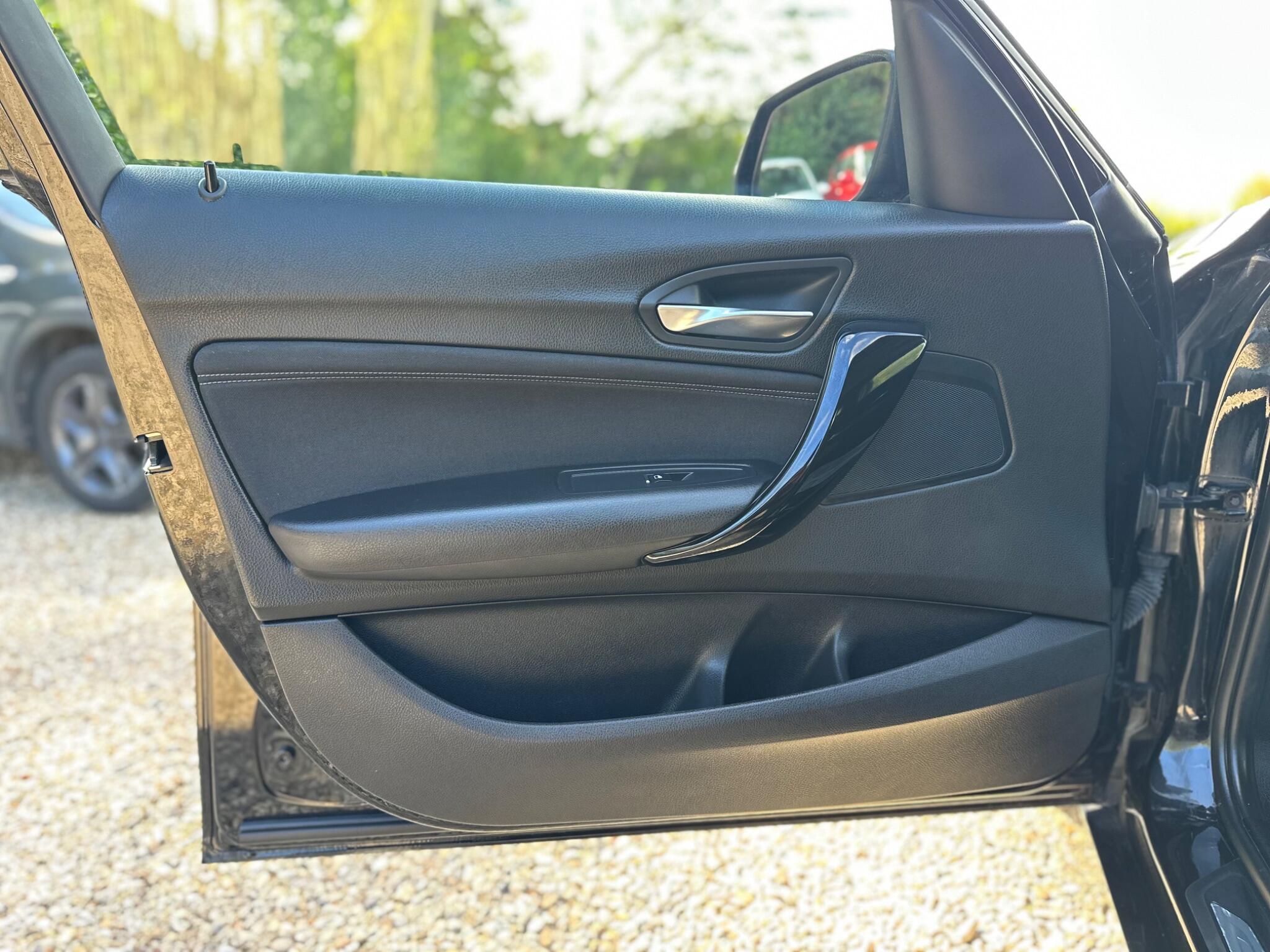 BMW 1 Series view 61