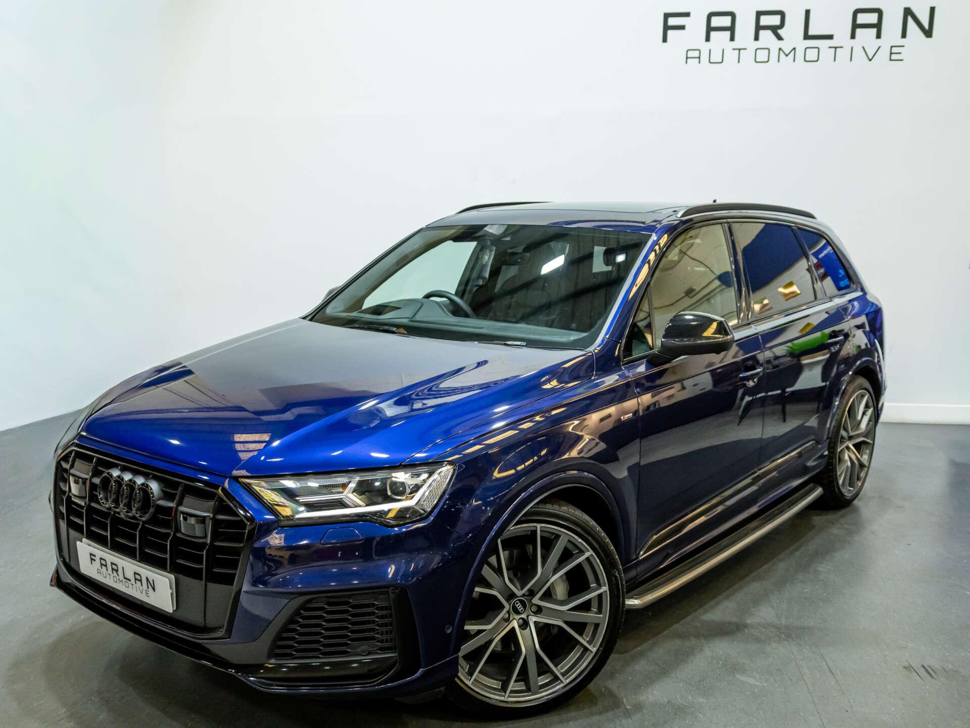 Audi Q7 view 13