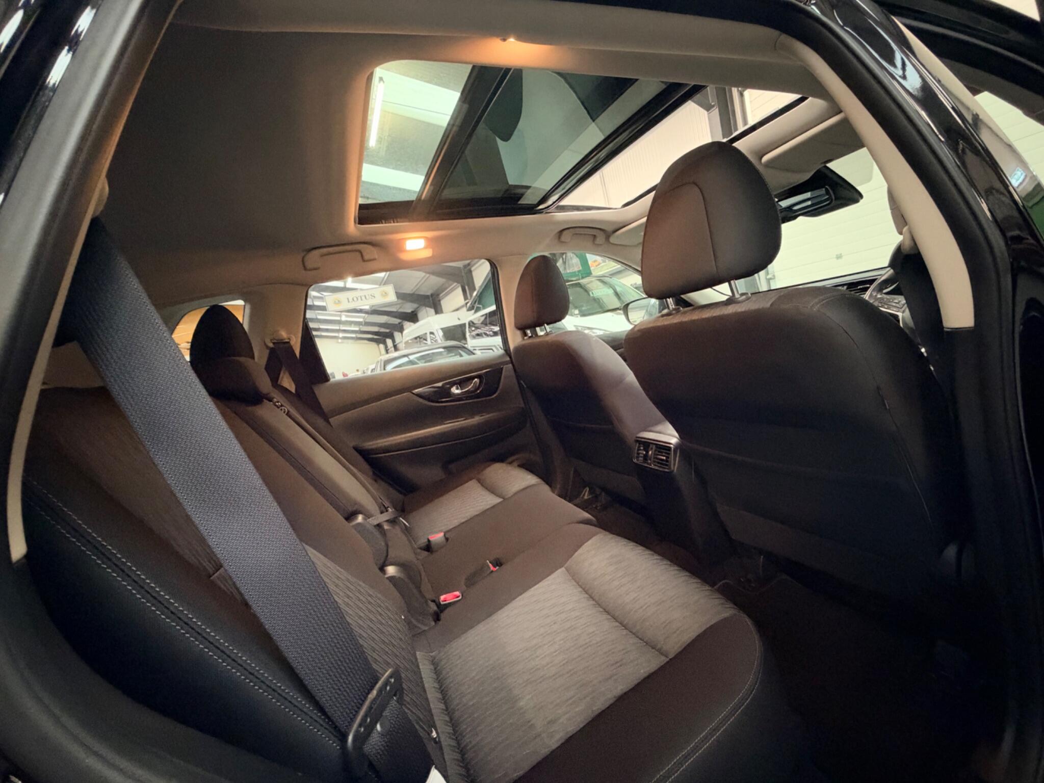 Nissan X-Trail view 34