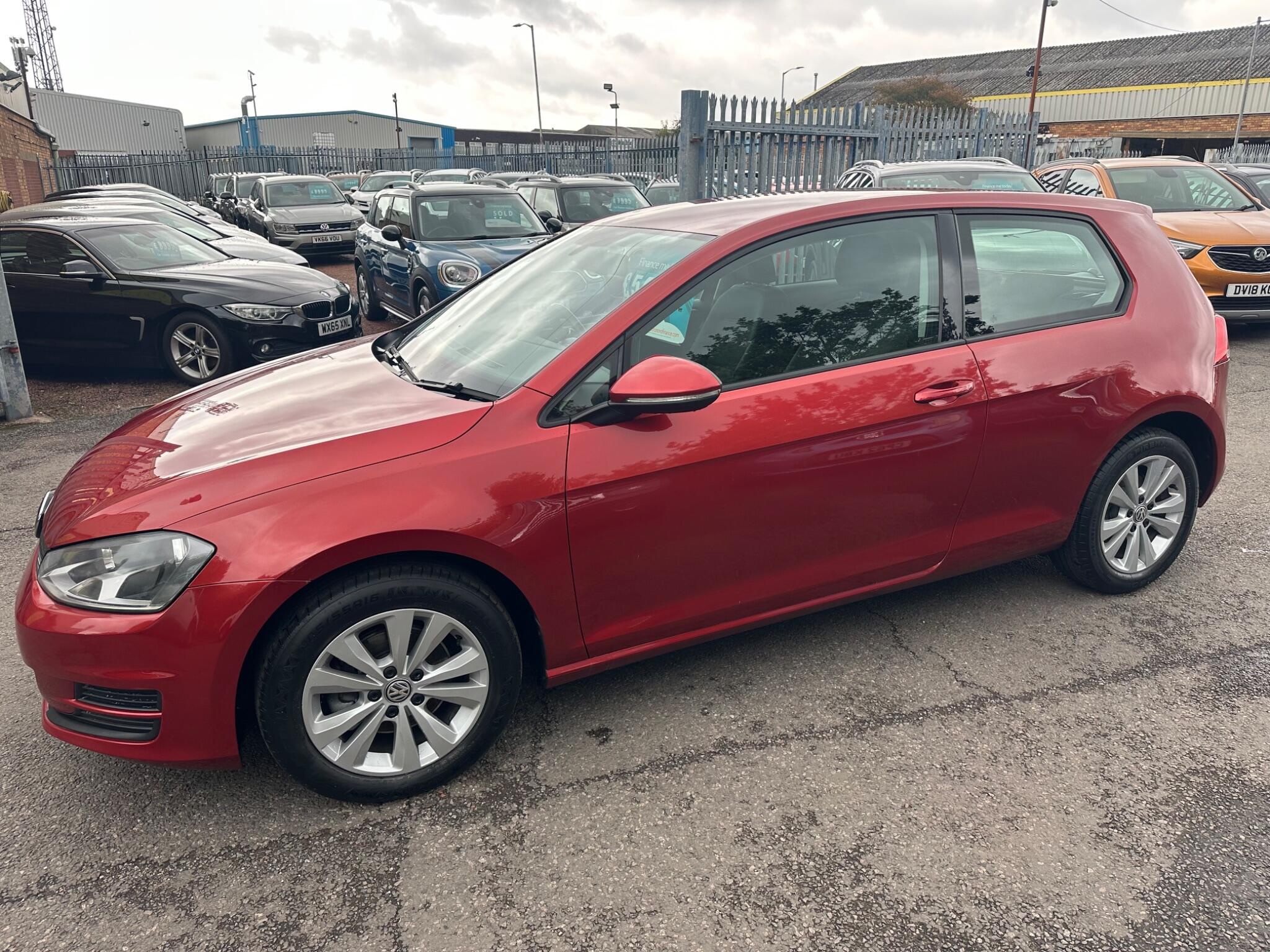Volkswagen Golf view 11