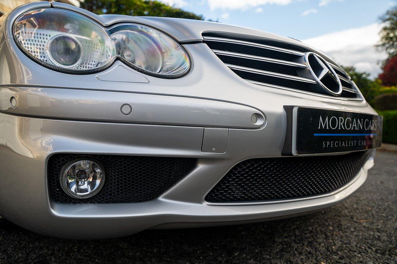 Mercedes-Benz SL view 36