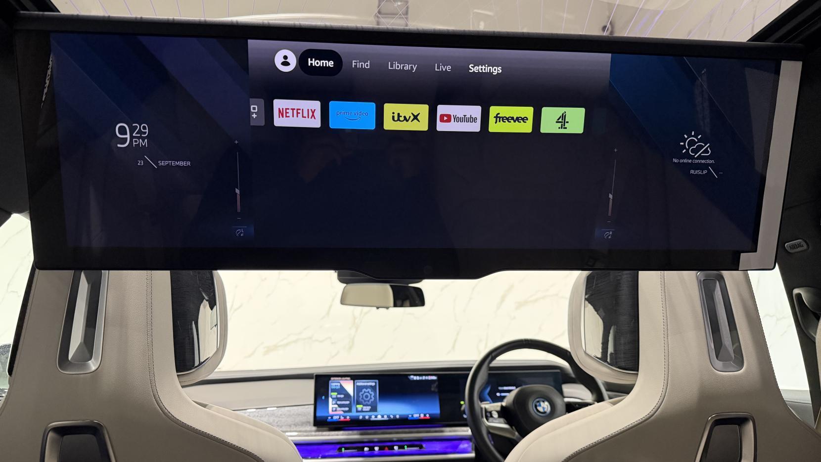 BMW i7 view 22