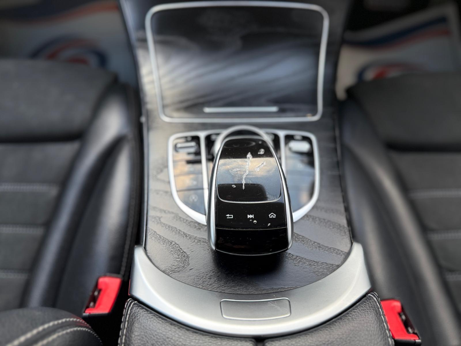 Mercedes-Benz C-Class view 48