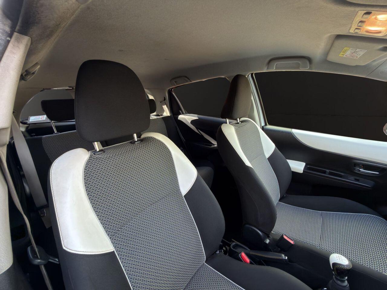 Toyota Yaris view 15