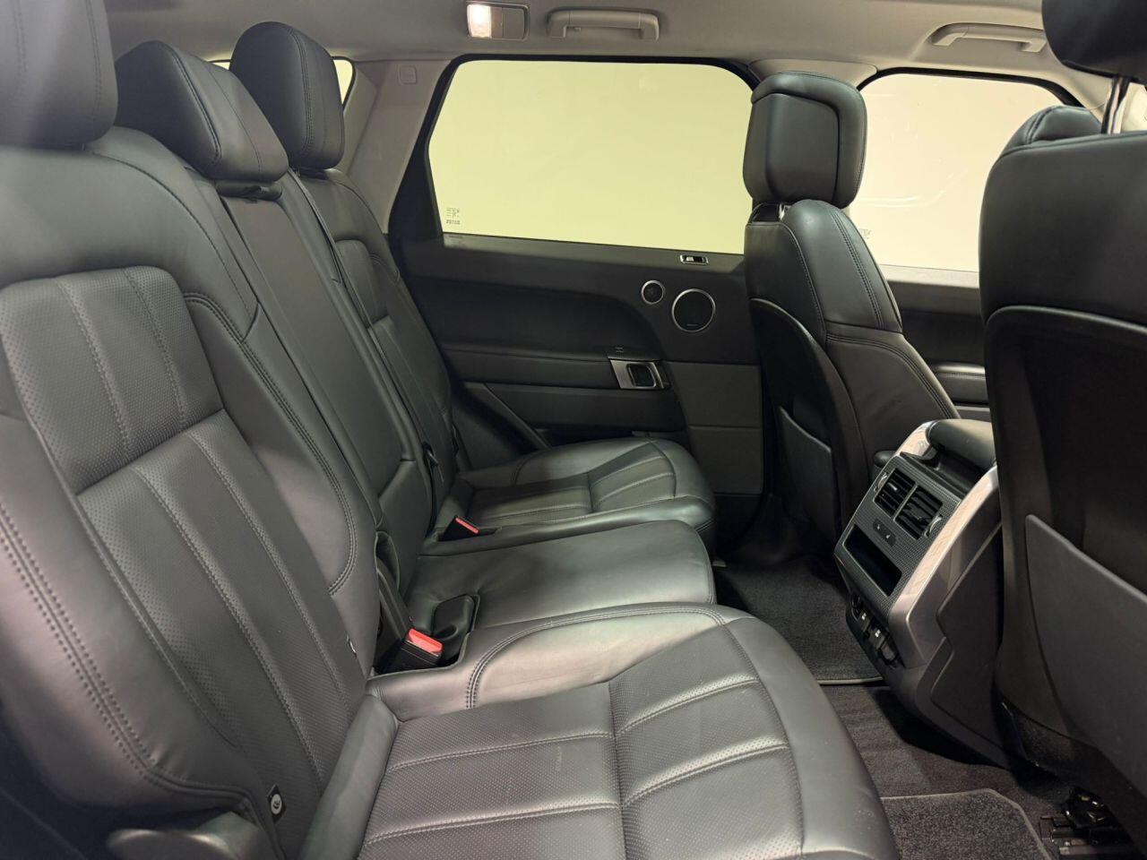 Land Rover Range Rover Sport view 42