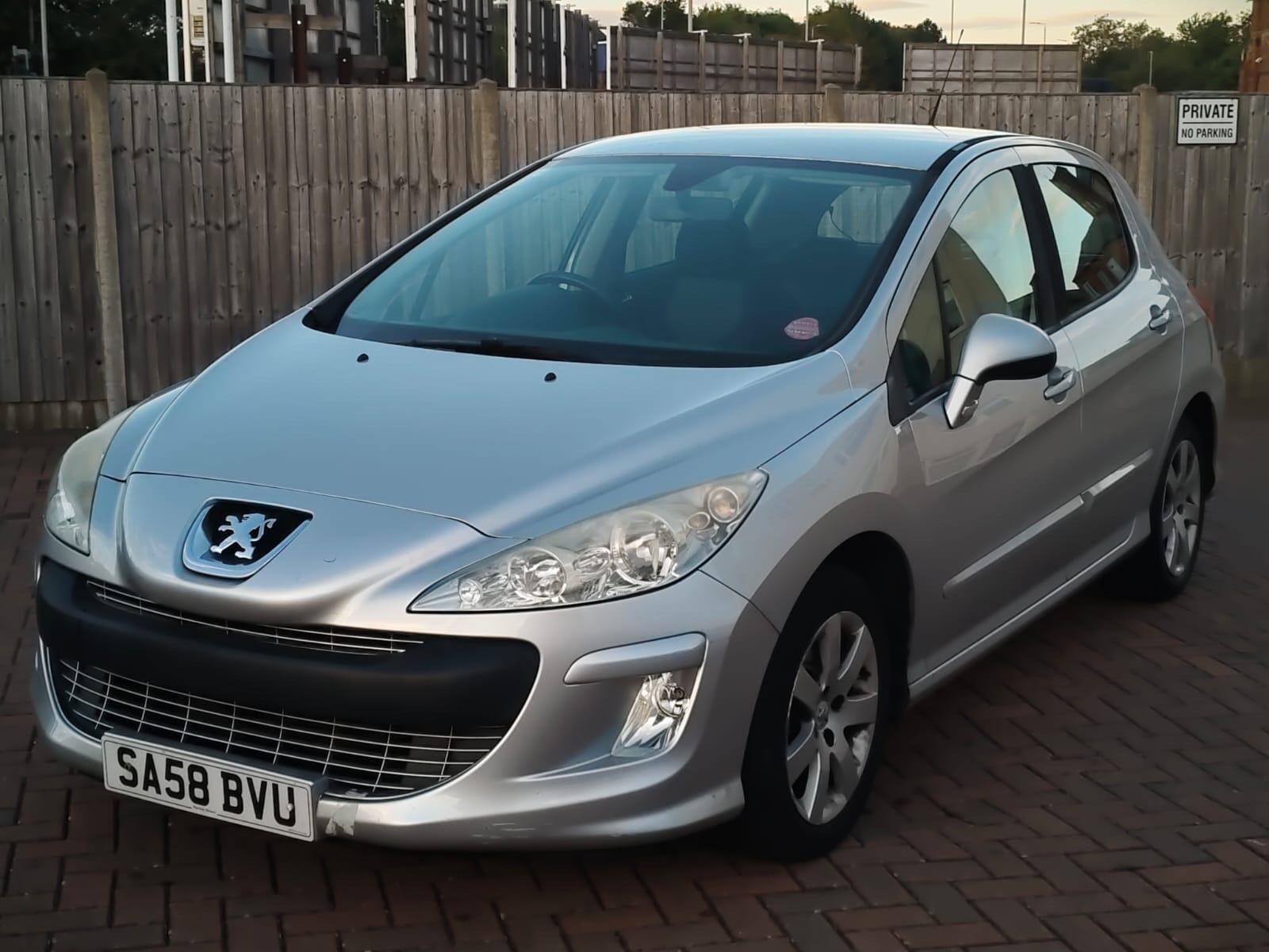 Peugeot 308 view 9