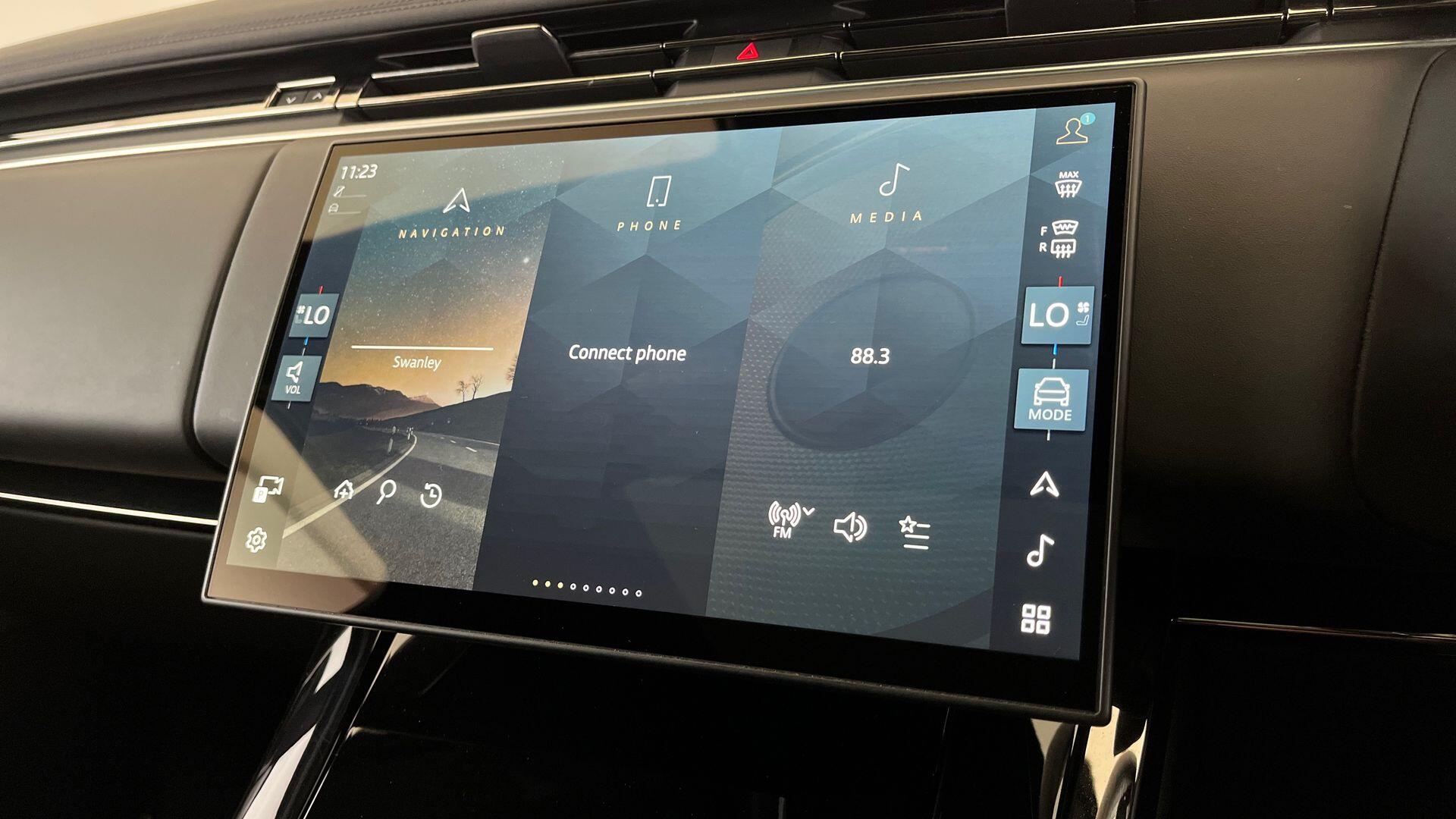 Land Rover Range Rover Sport view 35