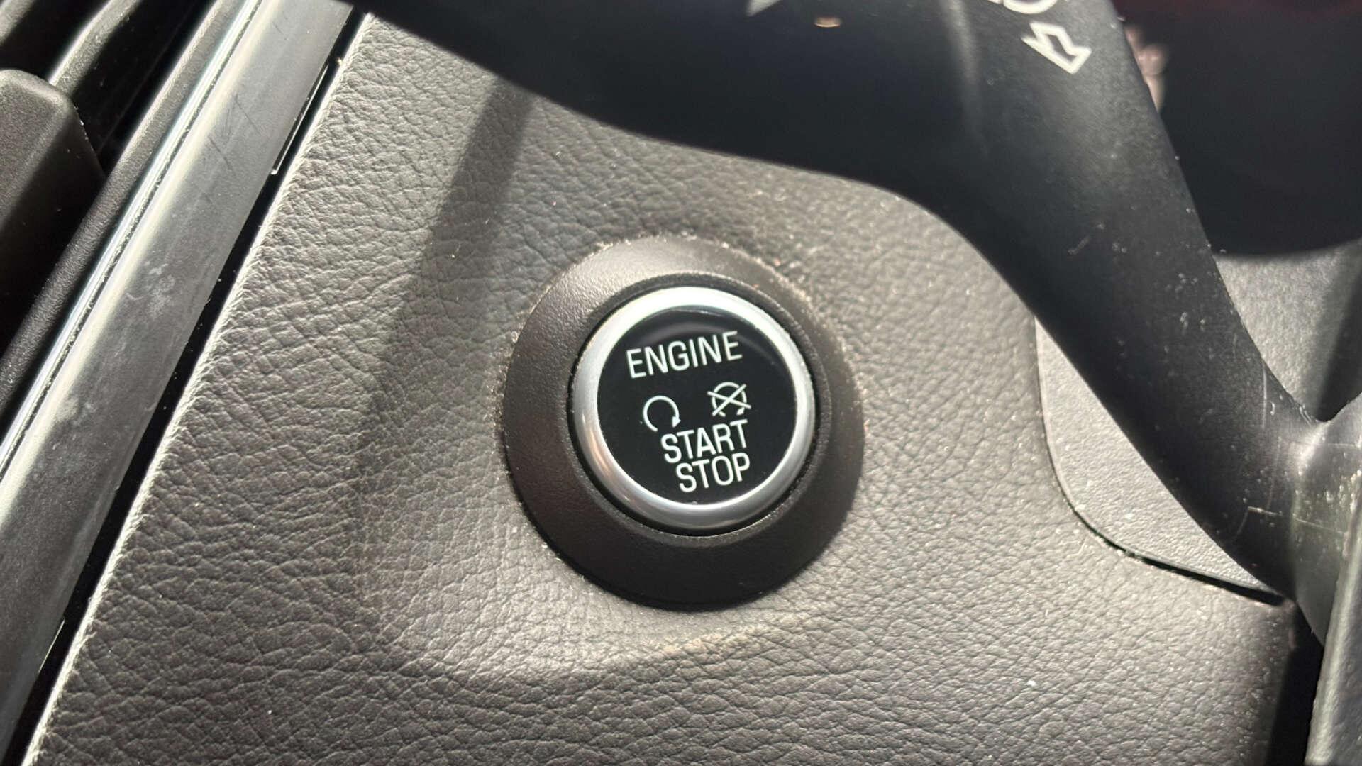 Ford Focus view 23
