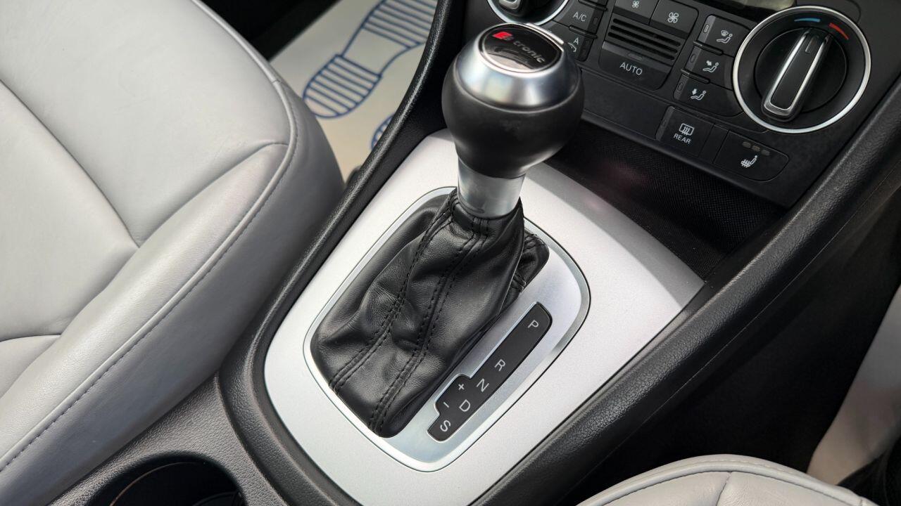 Audi Q3 view 26