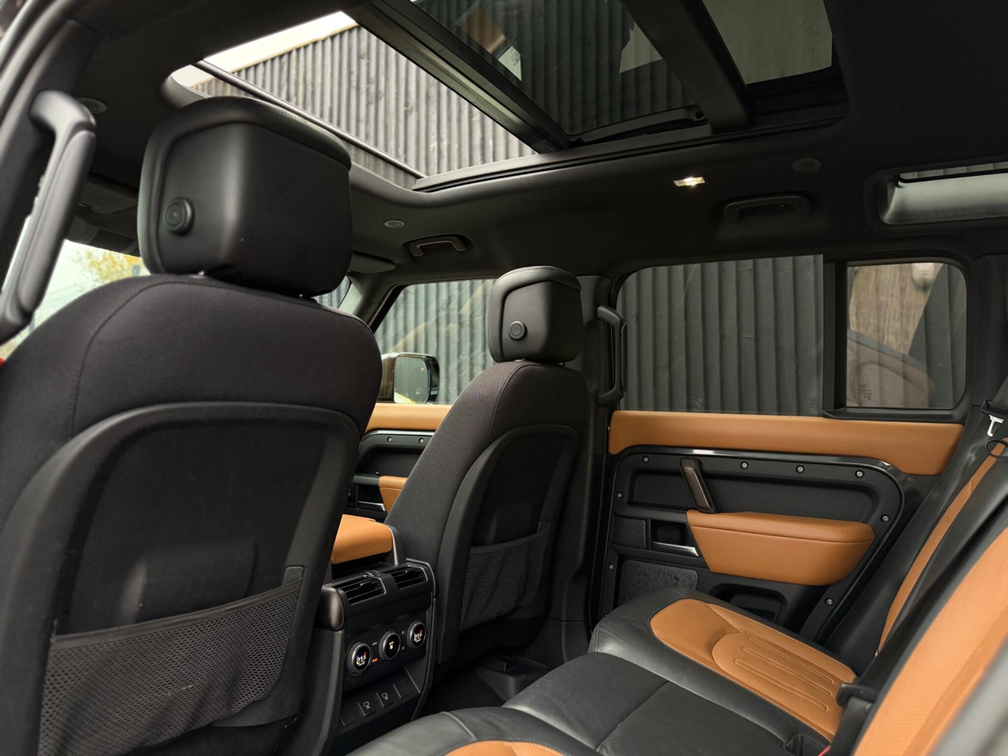Land Rover Defender view 20
