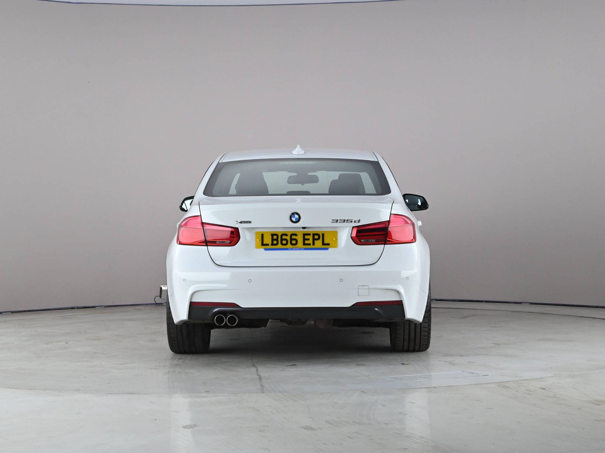 BMW 3 Series view 7