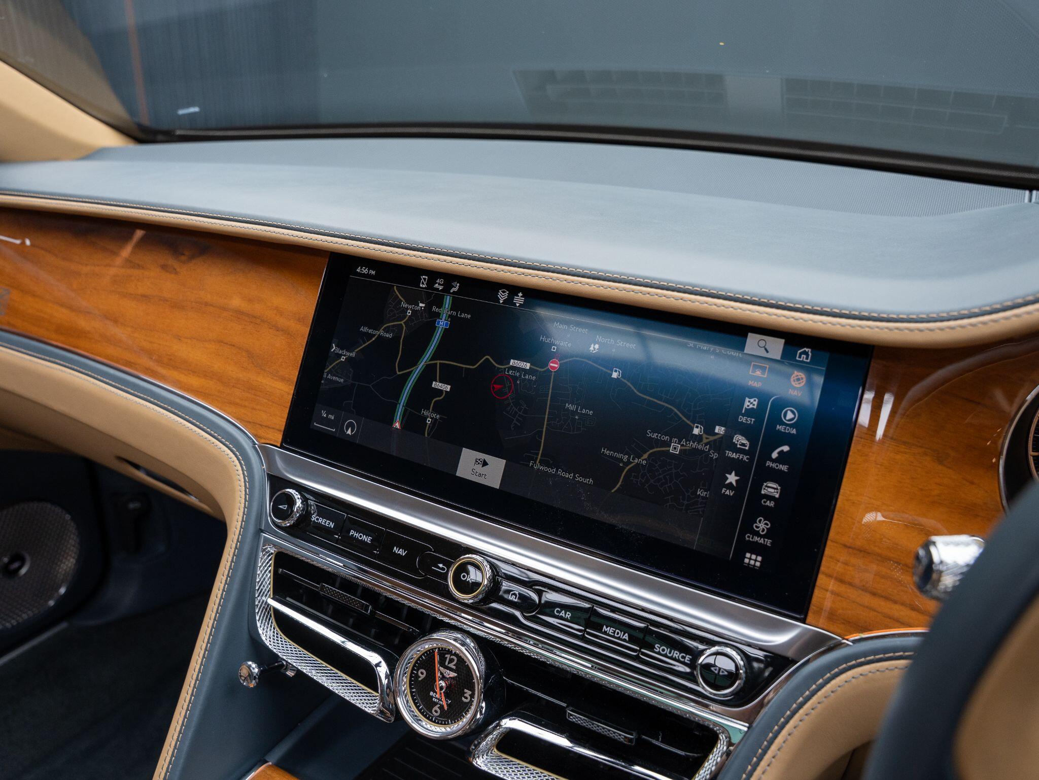 Bentley Flying Spur view 28