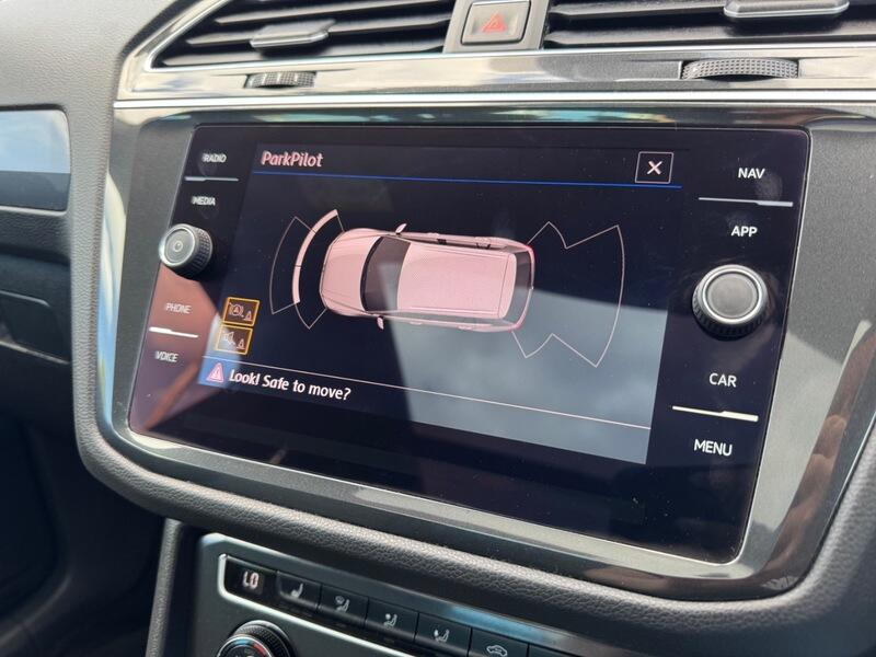 Volkswagen Tiguan view 29