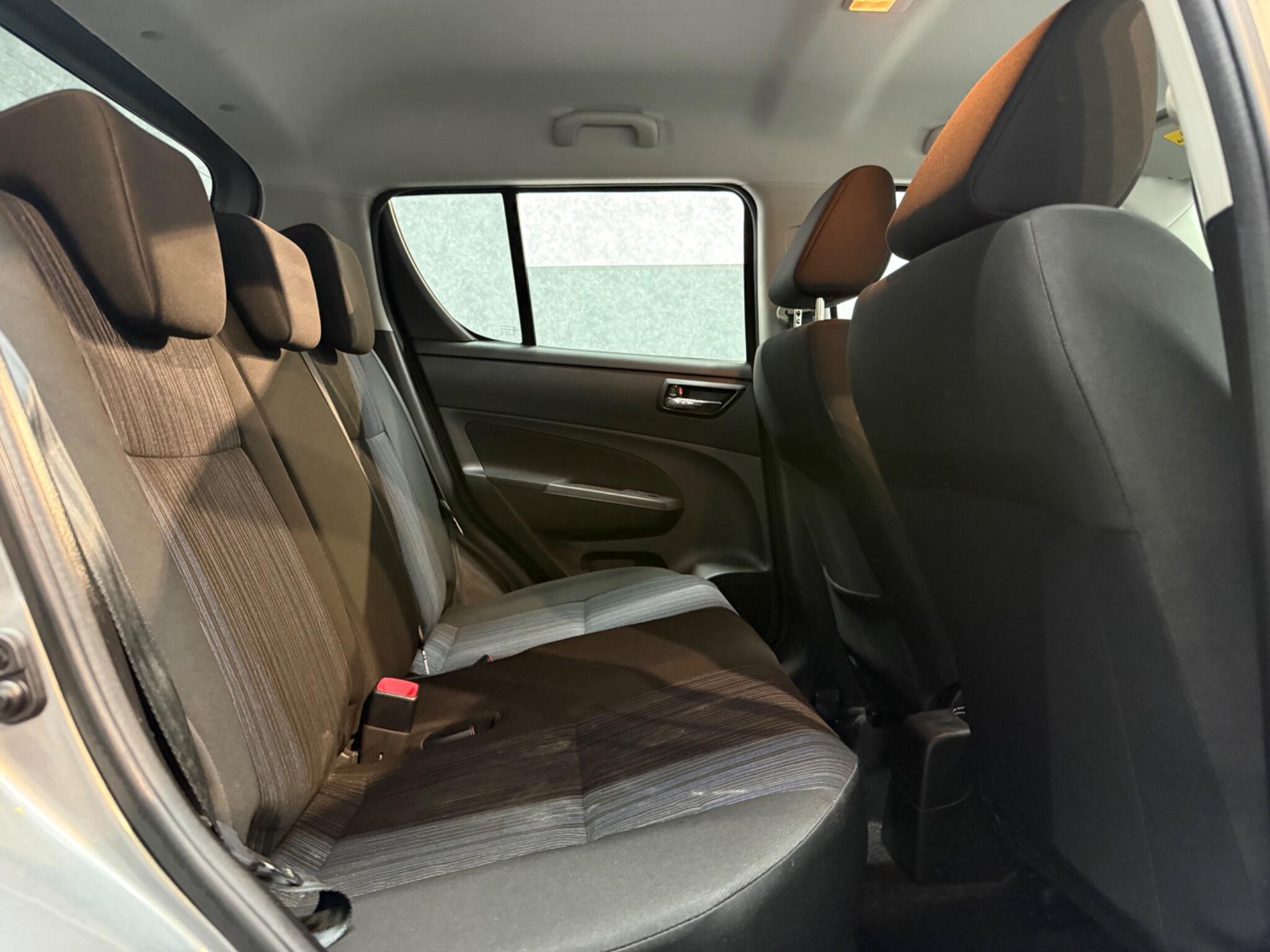 Suzuki Swift view 8
