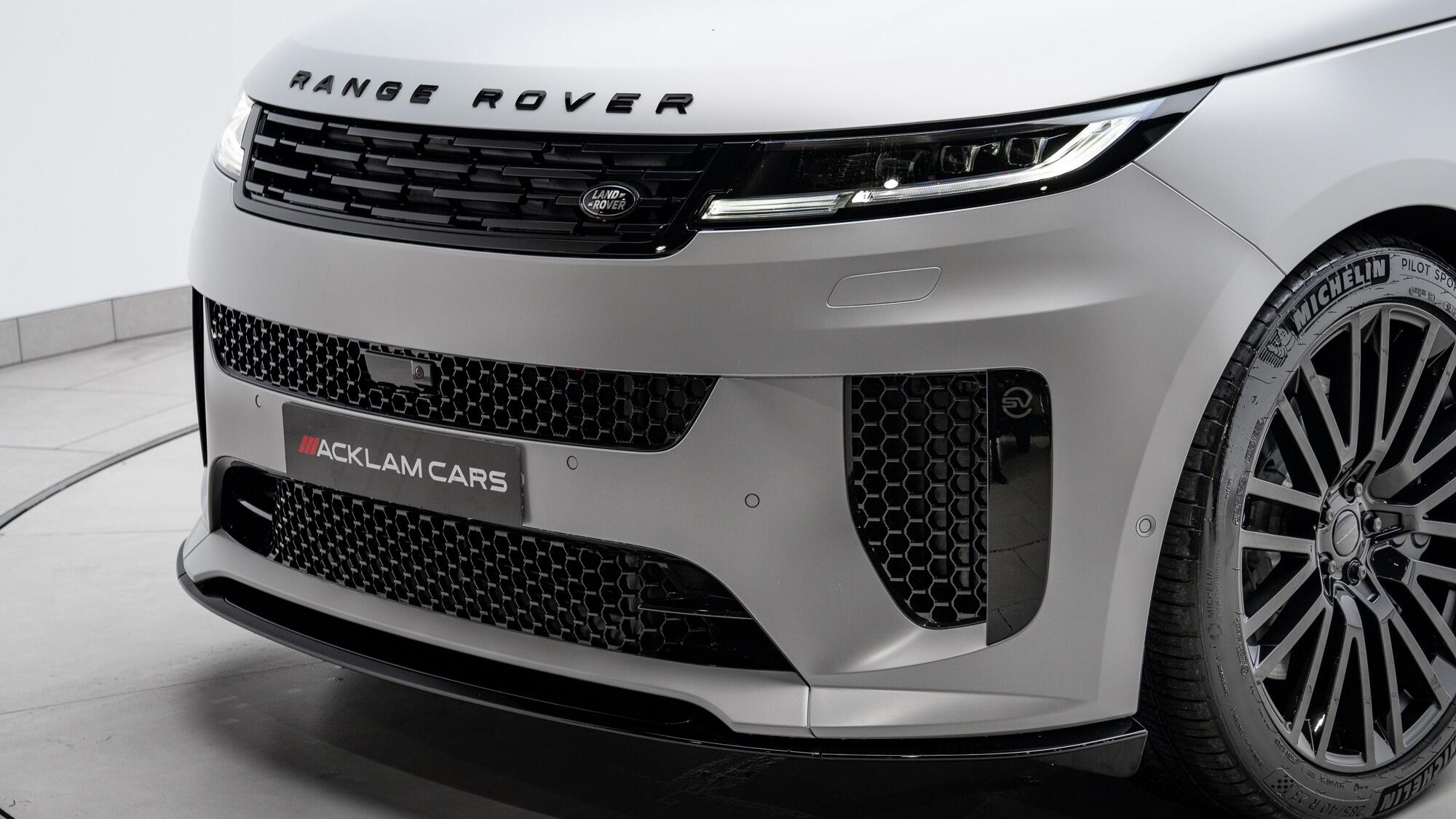 Land Rover Range Rover Sport view 9