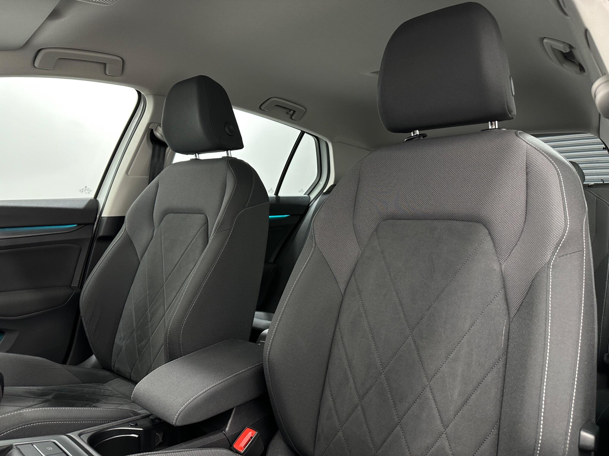 Volkswagen Golf view 35