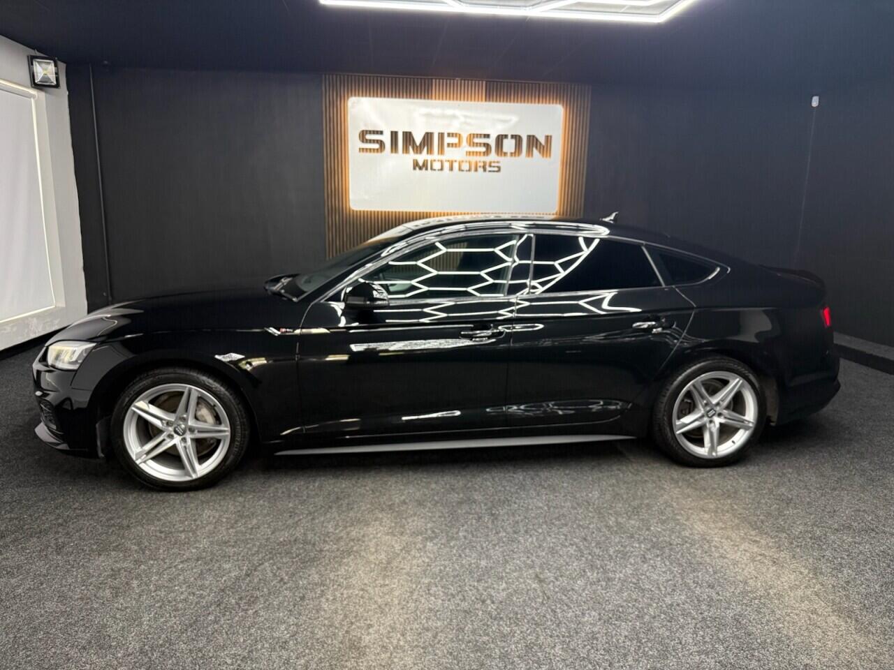 Audi A5 view 4