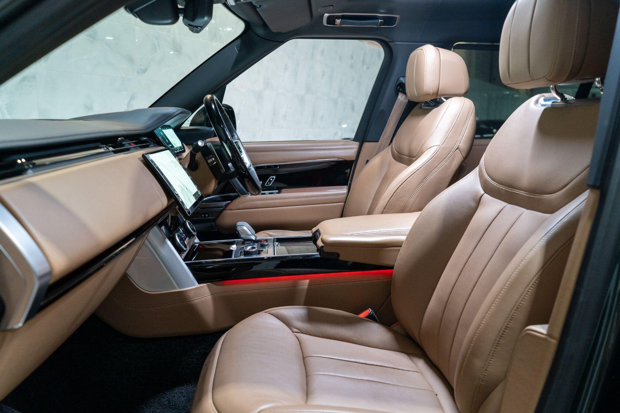 Land Rover Range Rover view 41