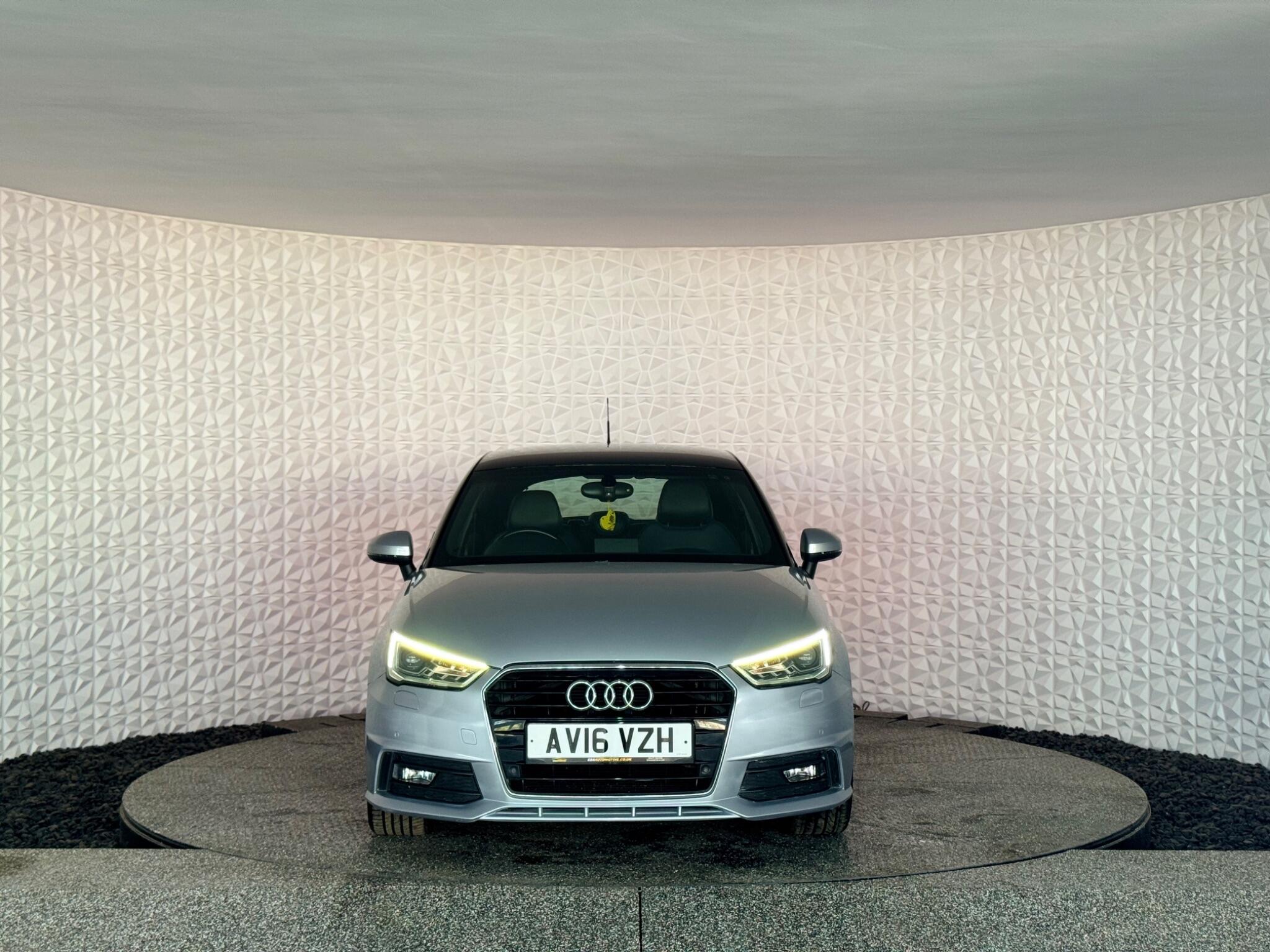 Audi A1 view 25
