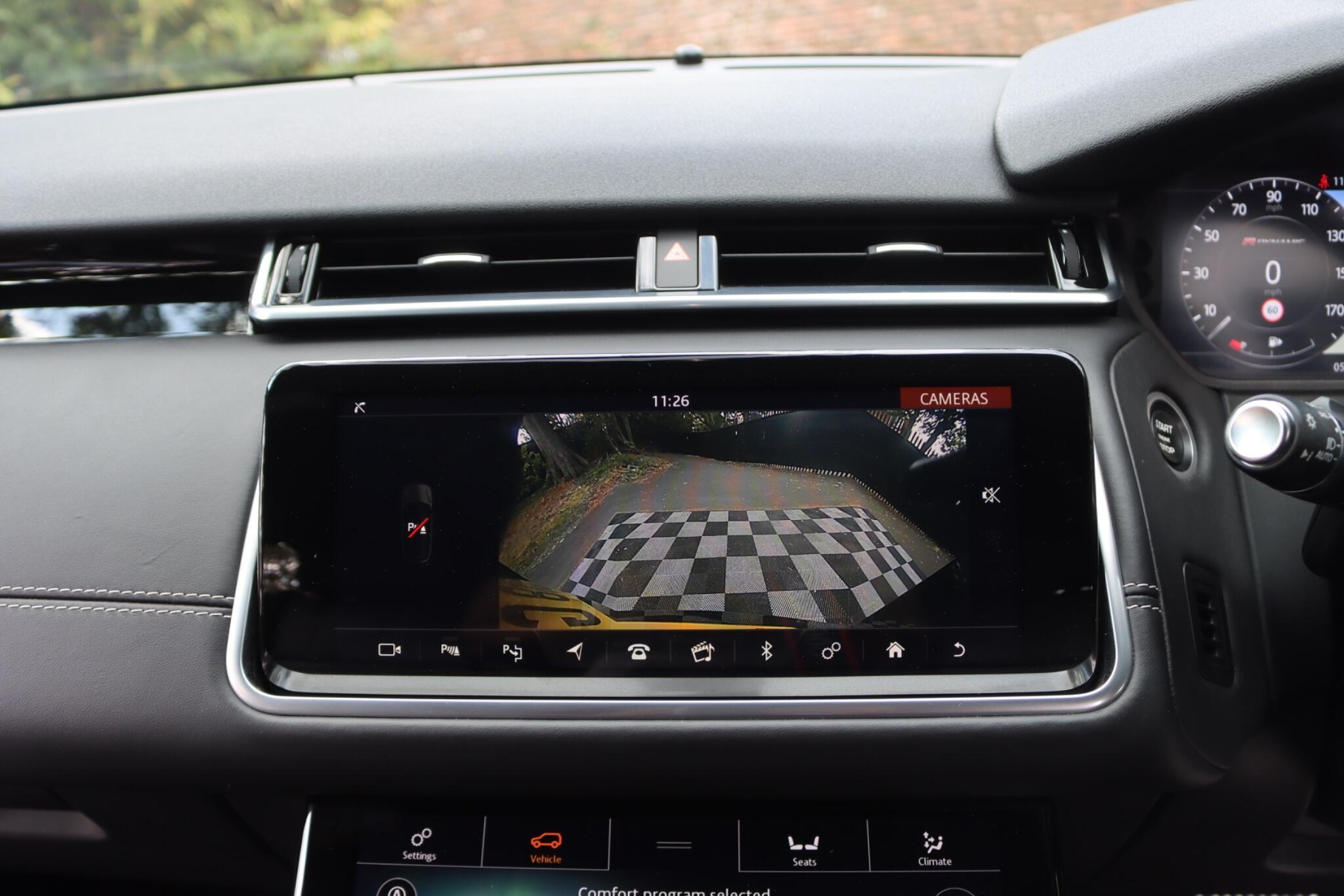 Land Rover Range Rover Velar view 73