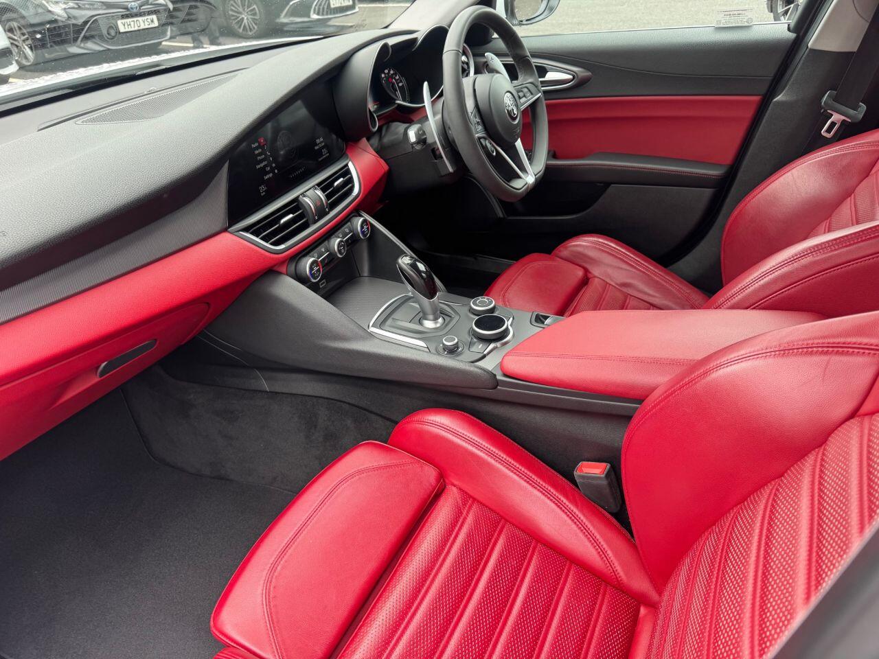 Alfa Romeo Giulia view 20