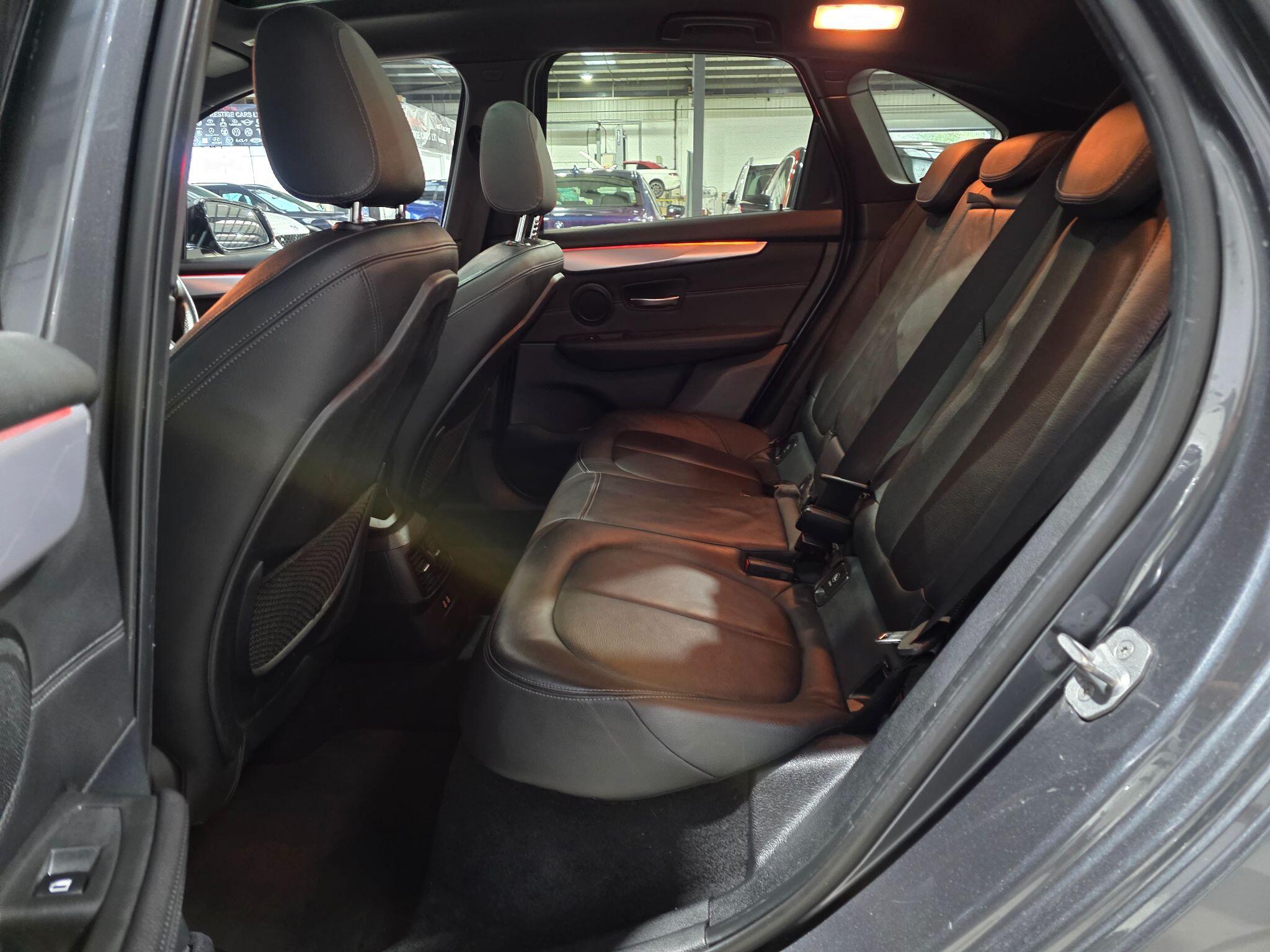 BMW 2 Series view 26