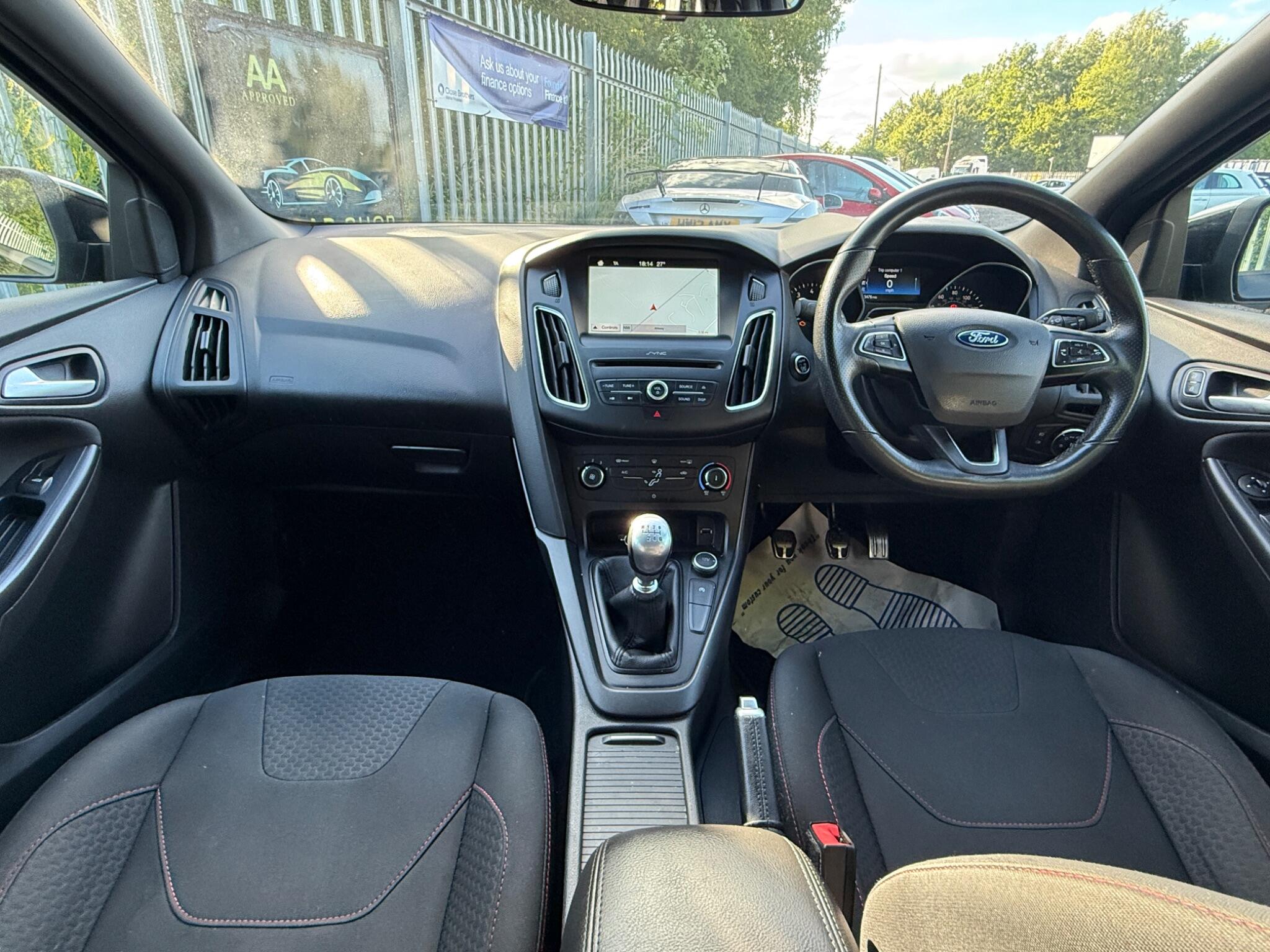 2018 Ford Focus image 19