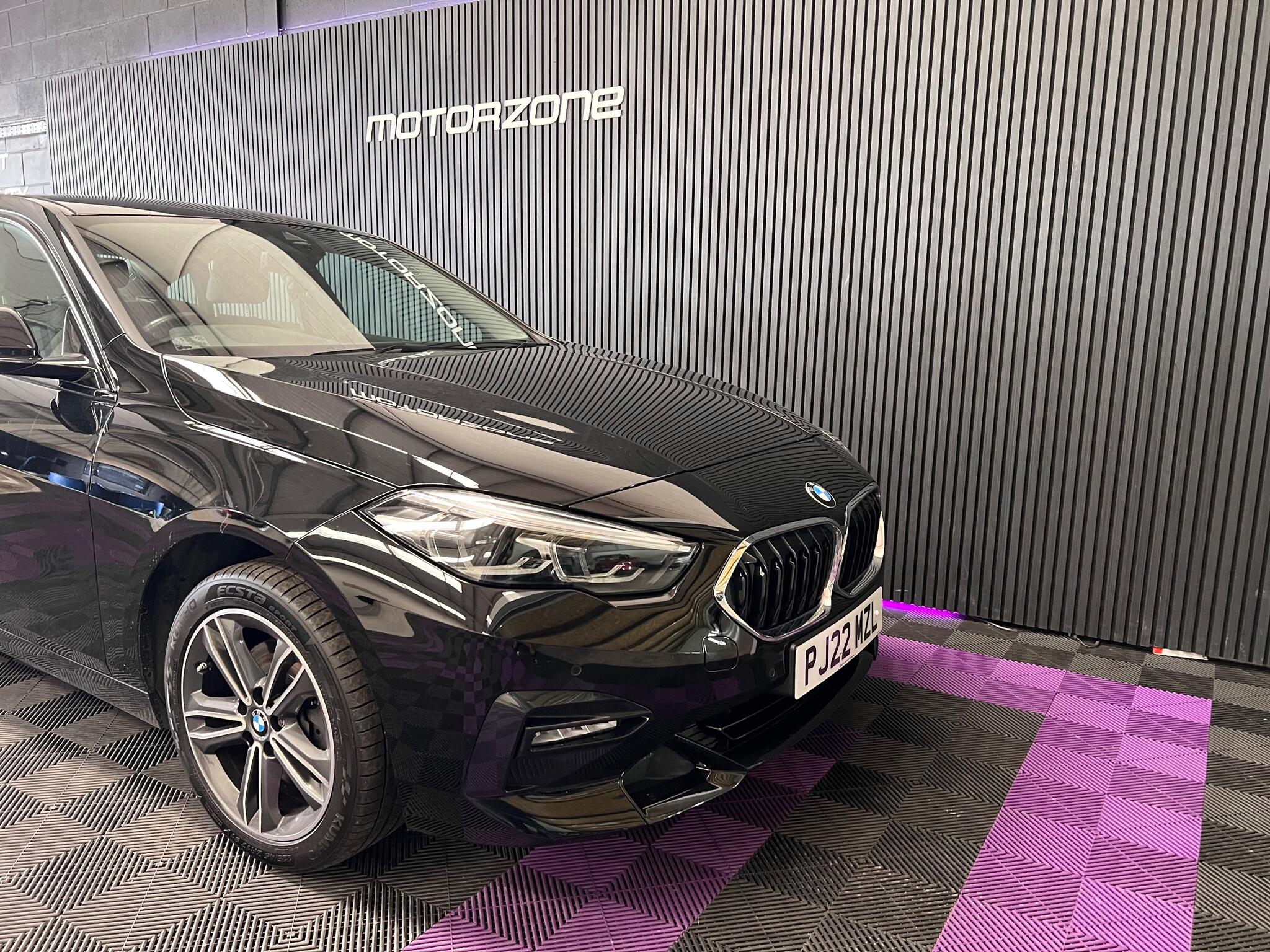 BMW 2 Series view 9