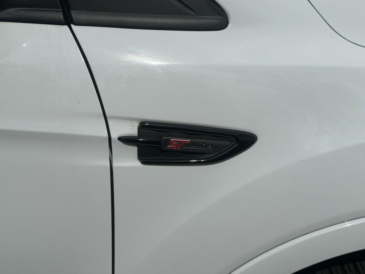 Ford Kuga view 18