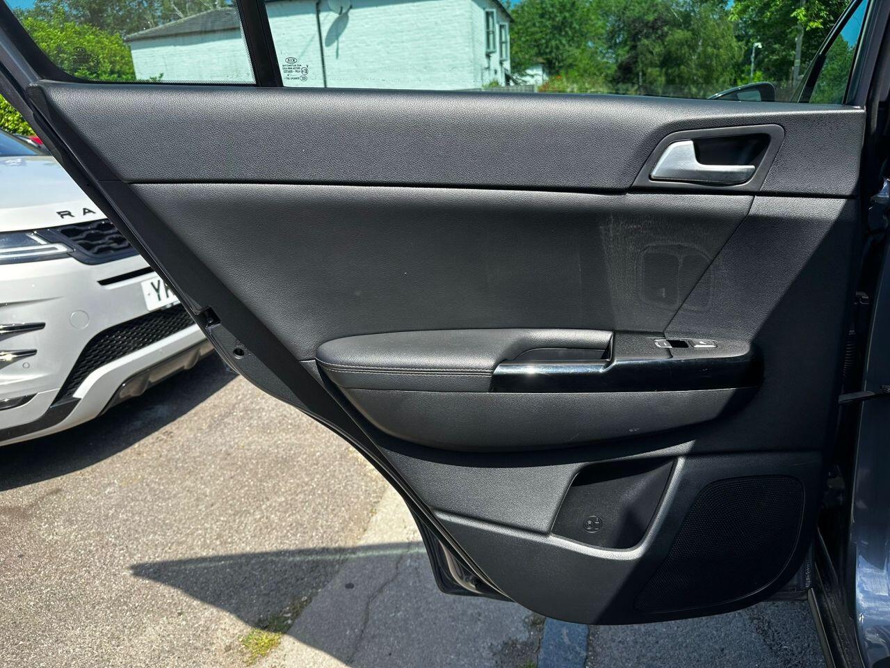 Kia Sportage view 23