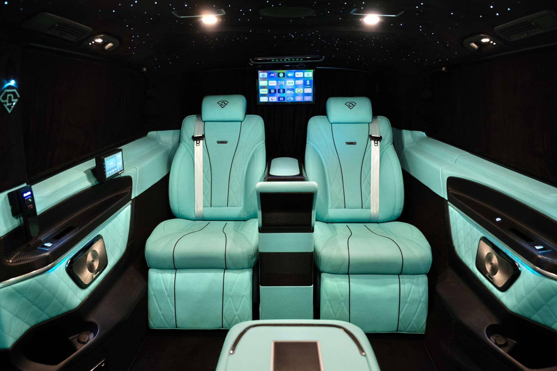 Mercedes-Benz V Class view 30
