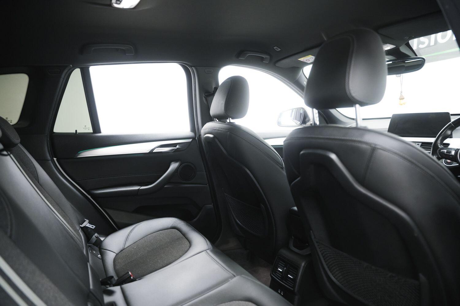 BMW X1 view 15