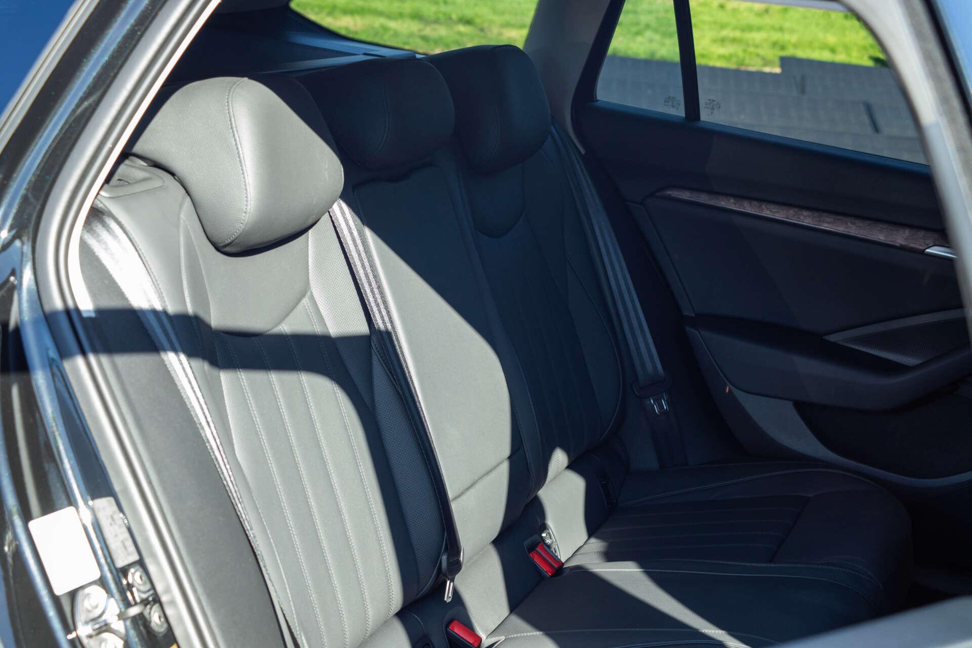 Skoda Superb view 45