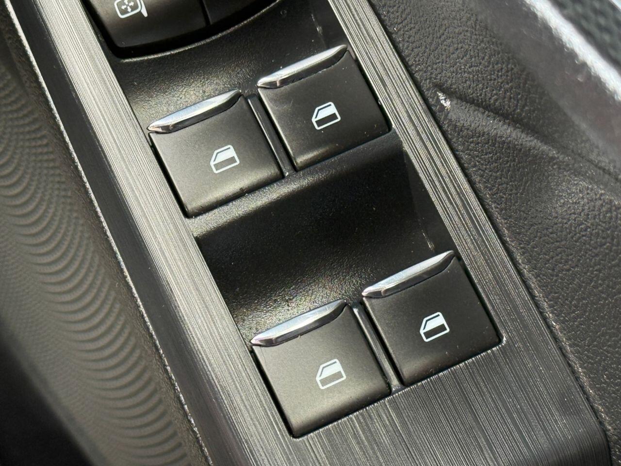 Ford Kuga view 49