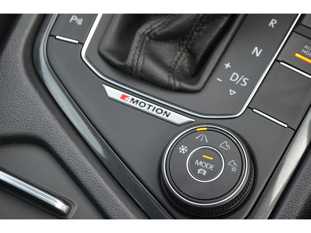 Volkswagen Tiguan view 51