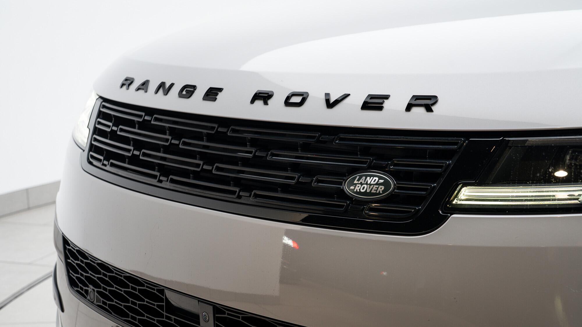 Land Rover Range Rover Sport view 14