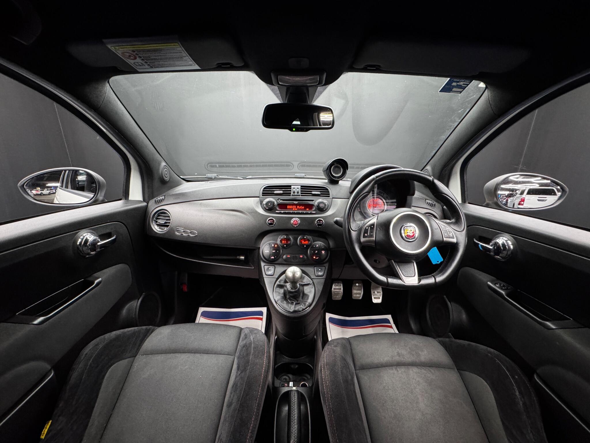 Abarth 595 view 14
