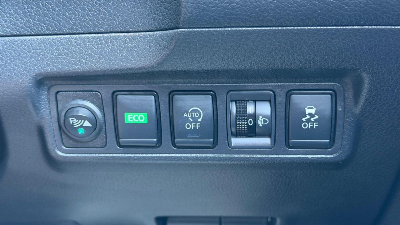 Nissan Pulsar view 30