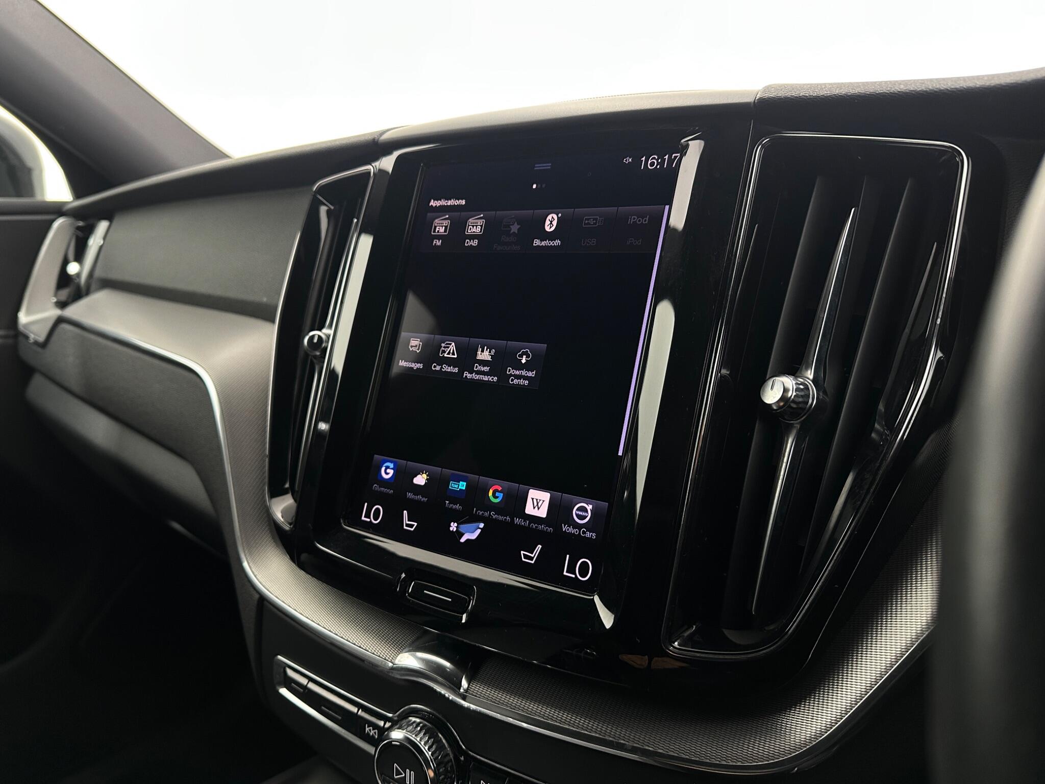 Volvo XC60 view 24